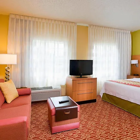 Towneplace Suites By Marriott Dallas Bedford